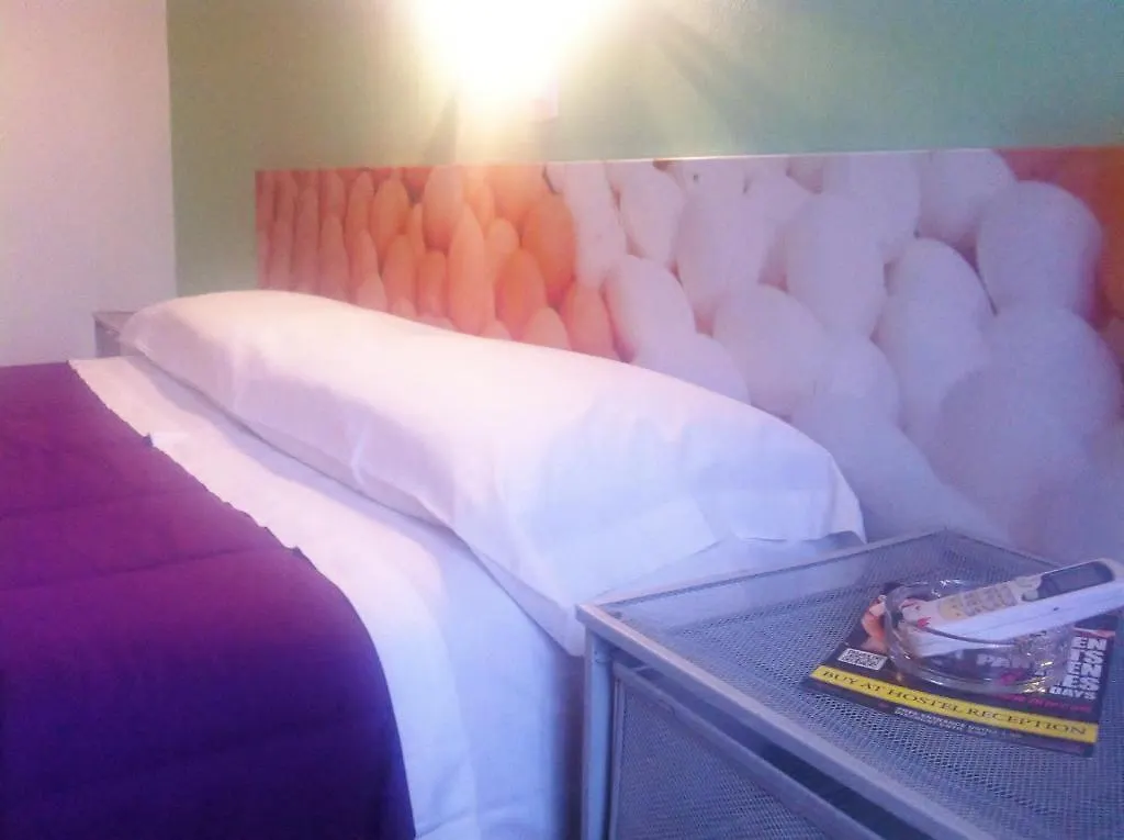 Pension Aris Barcelona 0*,  Spain